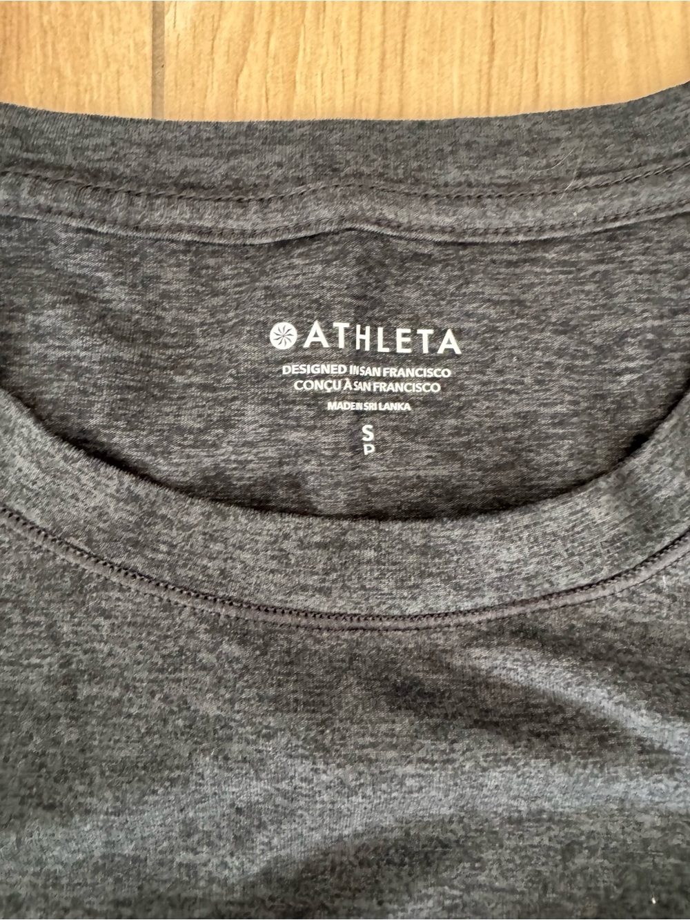 Athleta Women's Charcoal Long-Sleeve tee, Size S. Perfect with leggings! - Picture 2 of 3